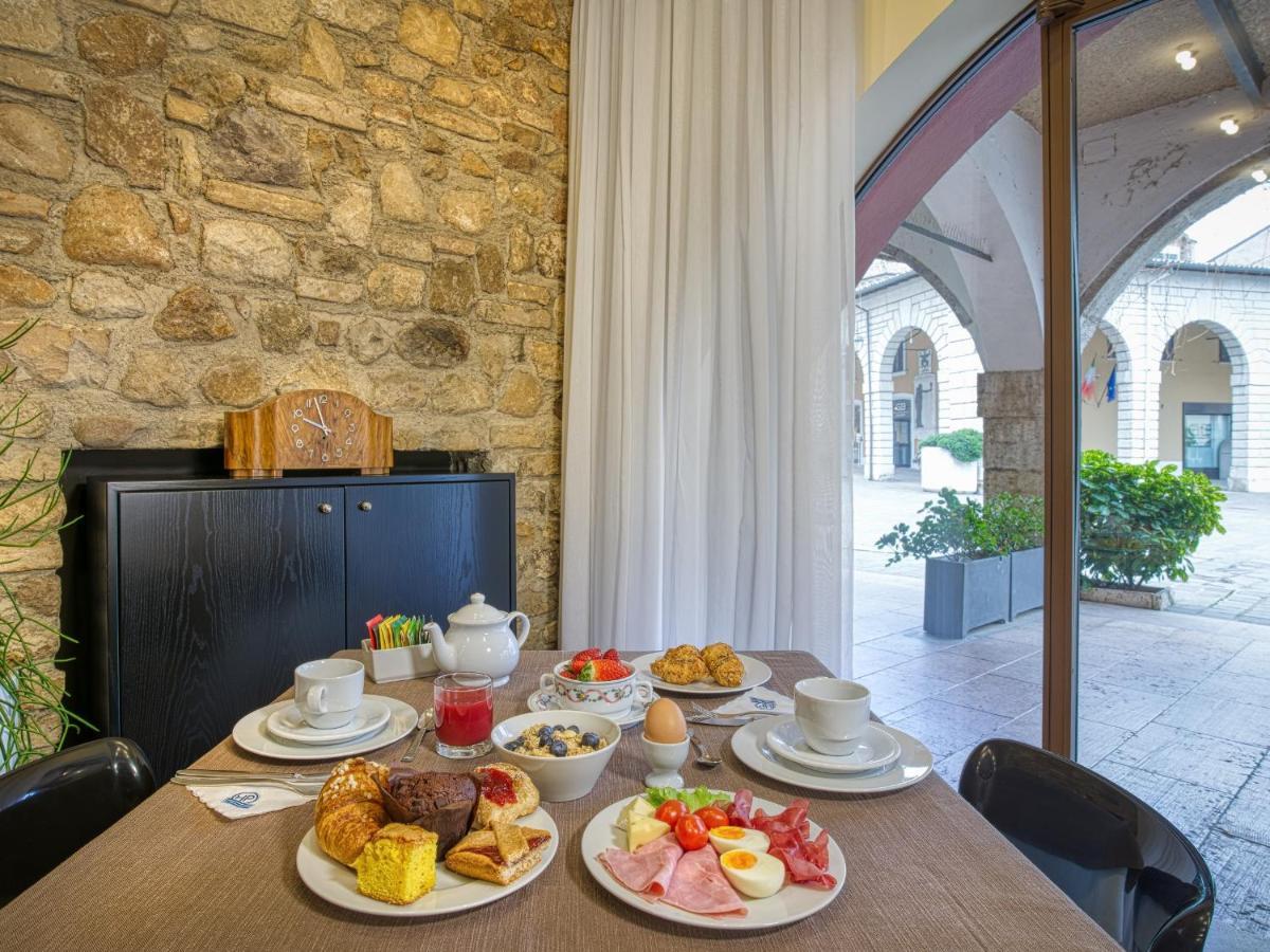 Hotel Piroscafo