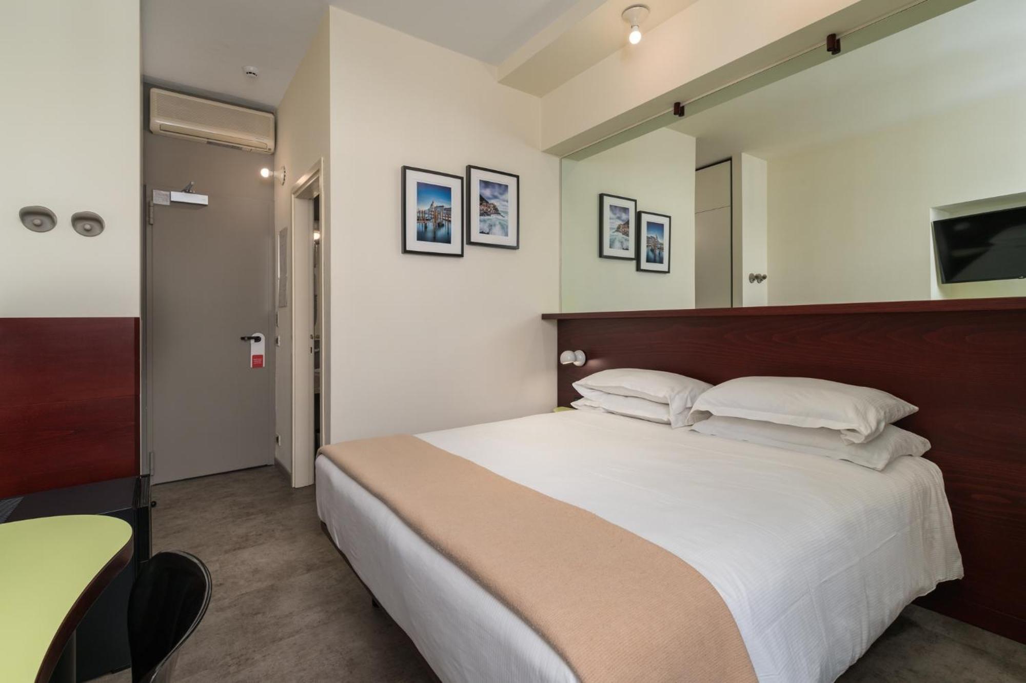 Piroscafo Hotel Desenzano del Garda